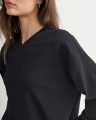Retro V-Neck Jersey | Black
