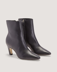 The Short Banana Boot | Black