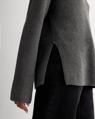 The Slouchy V-Neck in Everyday Cotton | Heathered Charcoal