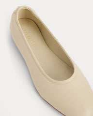Made in Italy Flat | Crema