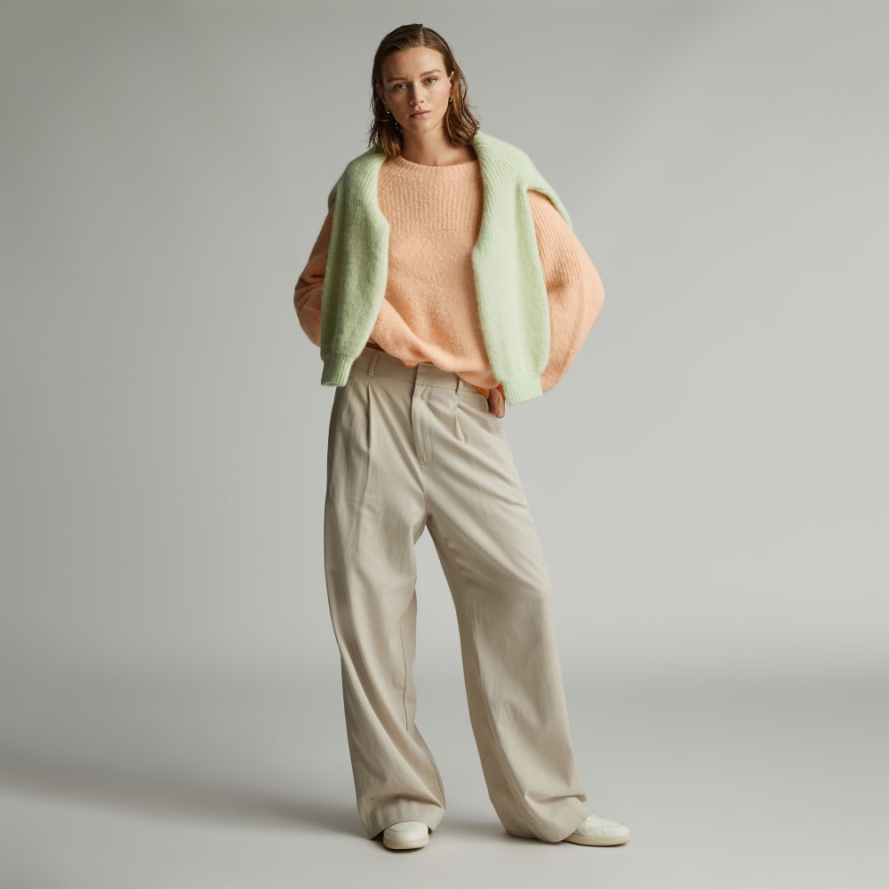 The SuperFuzz Alpaca Oversized Crew | Apricot