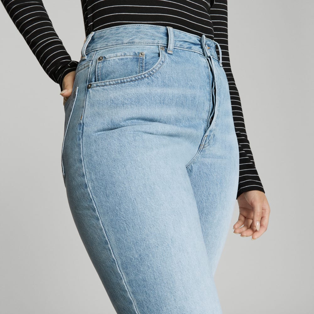 The '90s Cheeky Hourglass Jean | Vintage Sunbleached Blue | 26.5" Inseam