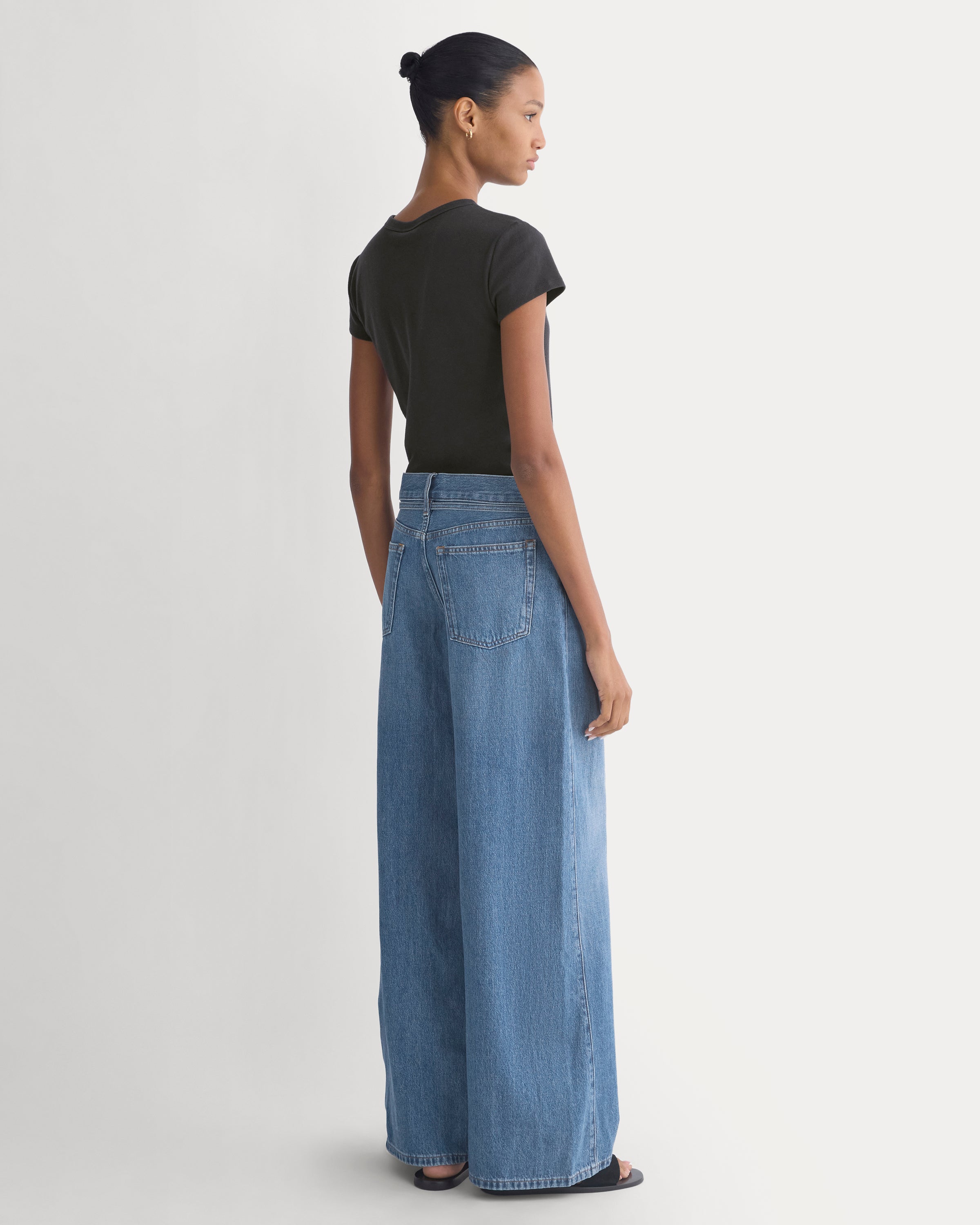 Lightweight Loose Wide-Leg Jean | Medium Indigo | Long