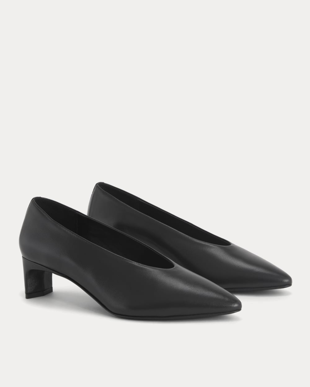 Made in Italy Almond-Toe Pump | Black Leather