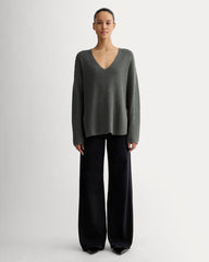 The Slouchy V-Neck in Everyday Cotton | Heathered Charcoal