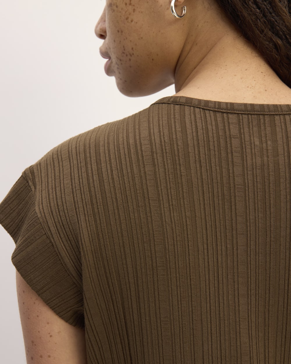 The Rib Muscle Tee | Cocoa