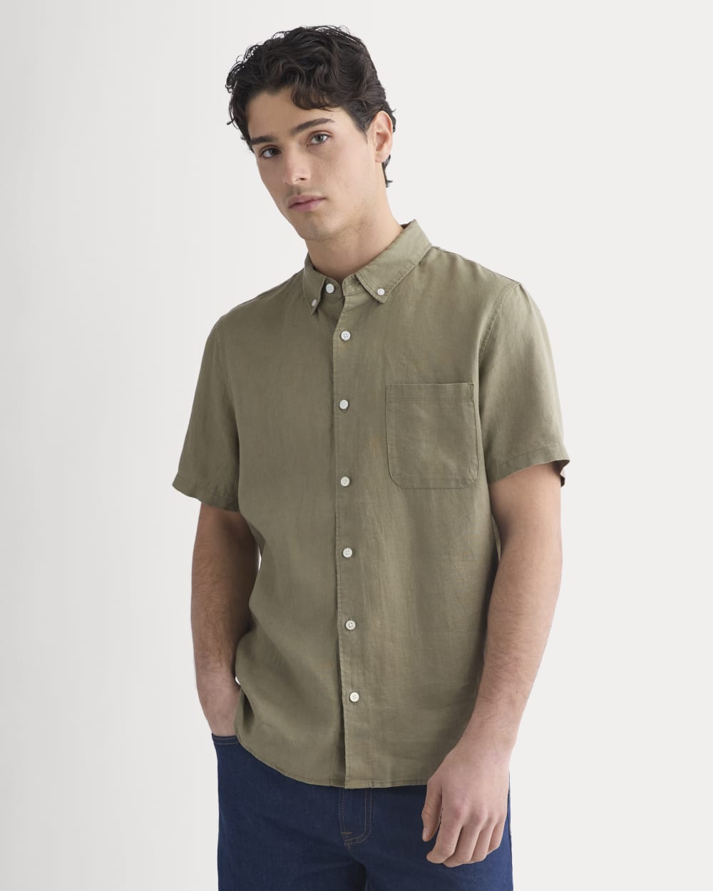 The Classic Short-Sleeve Shirt in Linen | Overland