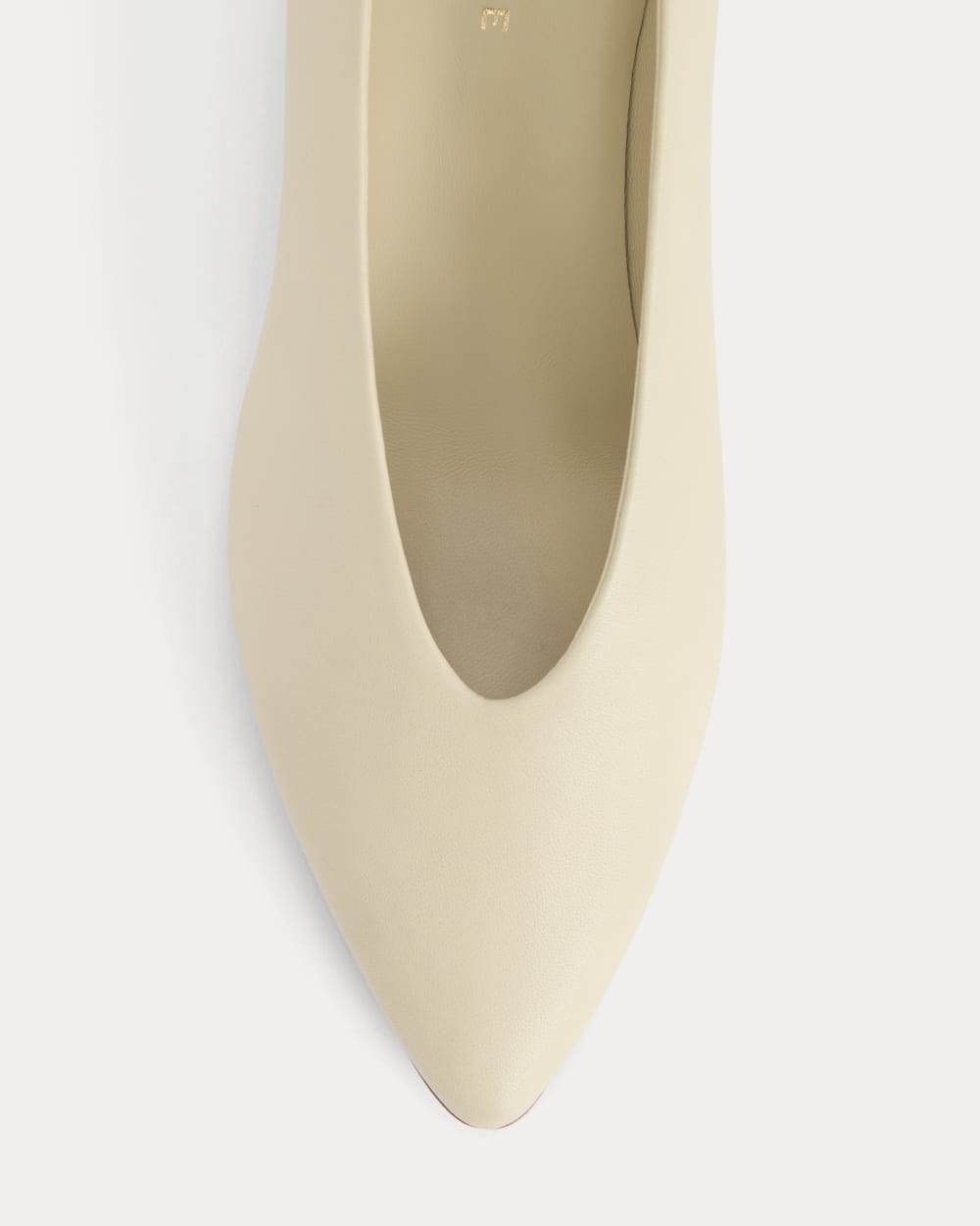 Made in Italy Almond-Toe Pump | Crema