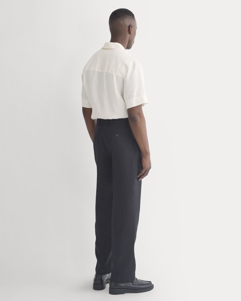Soyeux Linen Pleated Trouser | Black
