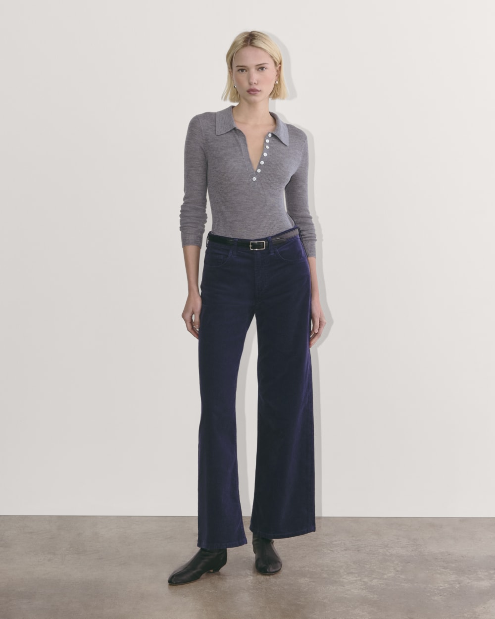 The Mid-Way Pant in Corduroy | Navy
