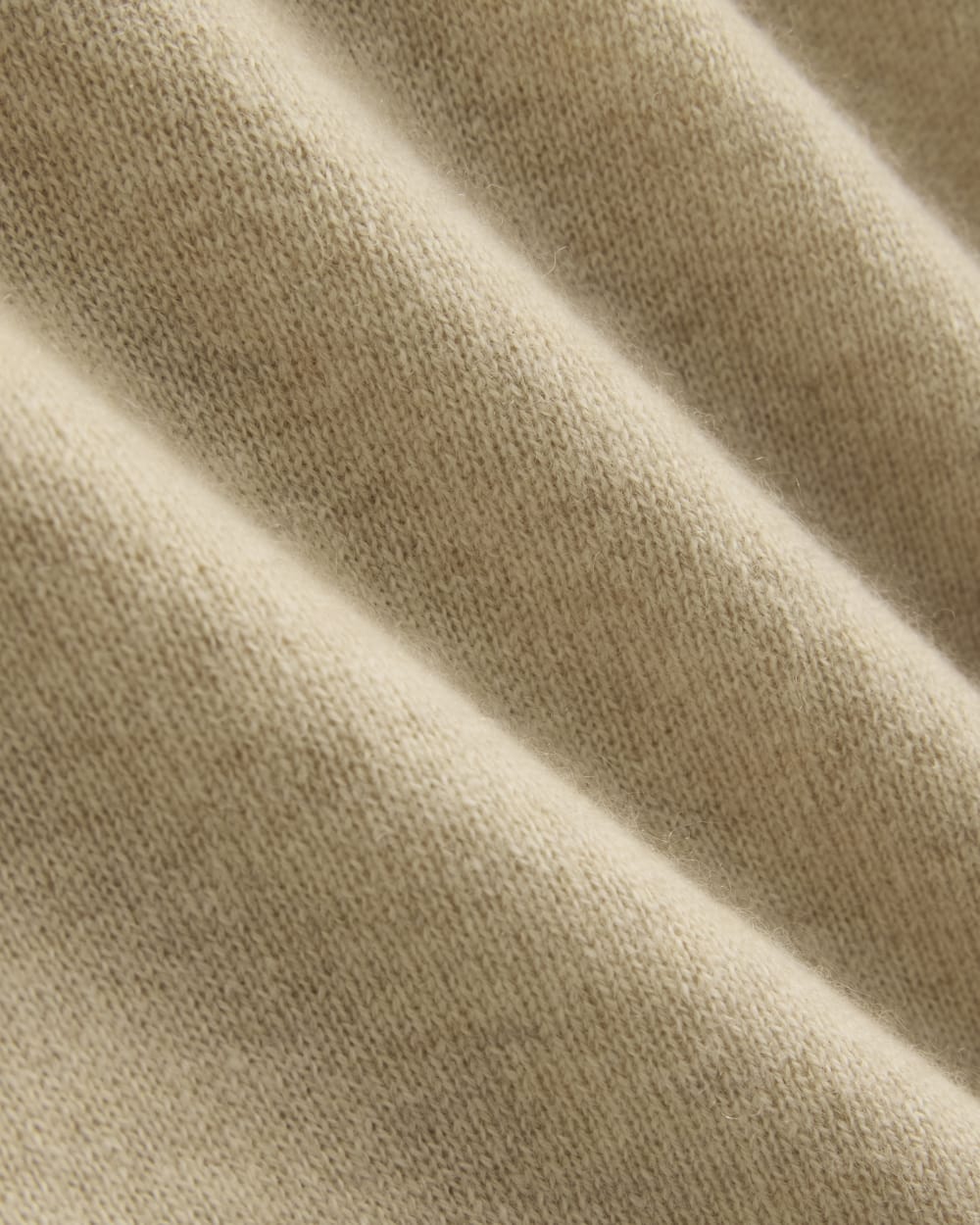 The Classic V in Cashmere | Heather Light Camel