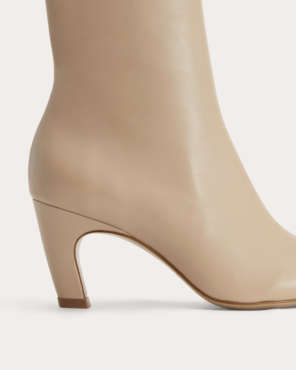 The Short Banana Boot | Sandy Taupe