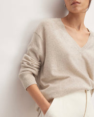 The Classic V in Cashmere | Canvas