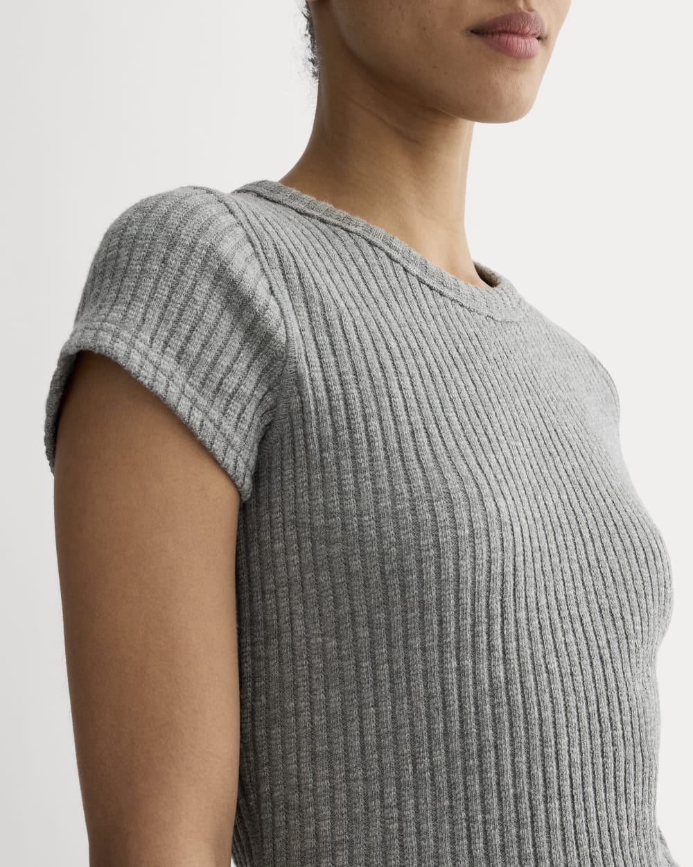 The Cozy Rib Tee | Mid Heather Grey