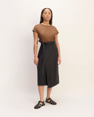 The Muscle Top in Linen | Carob Brown
