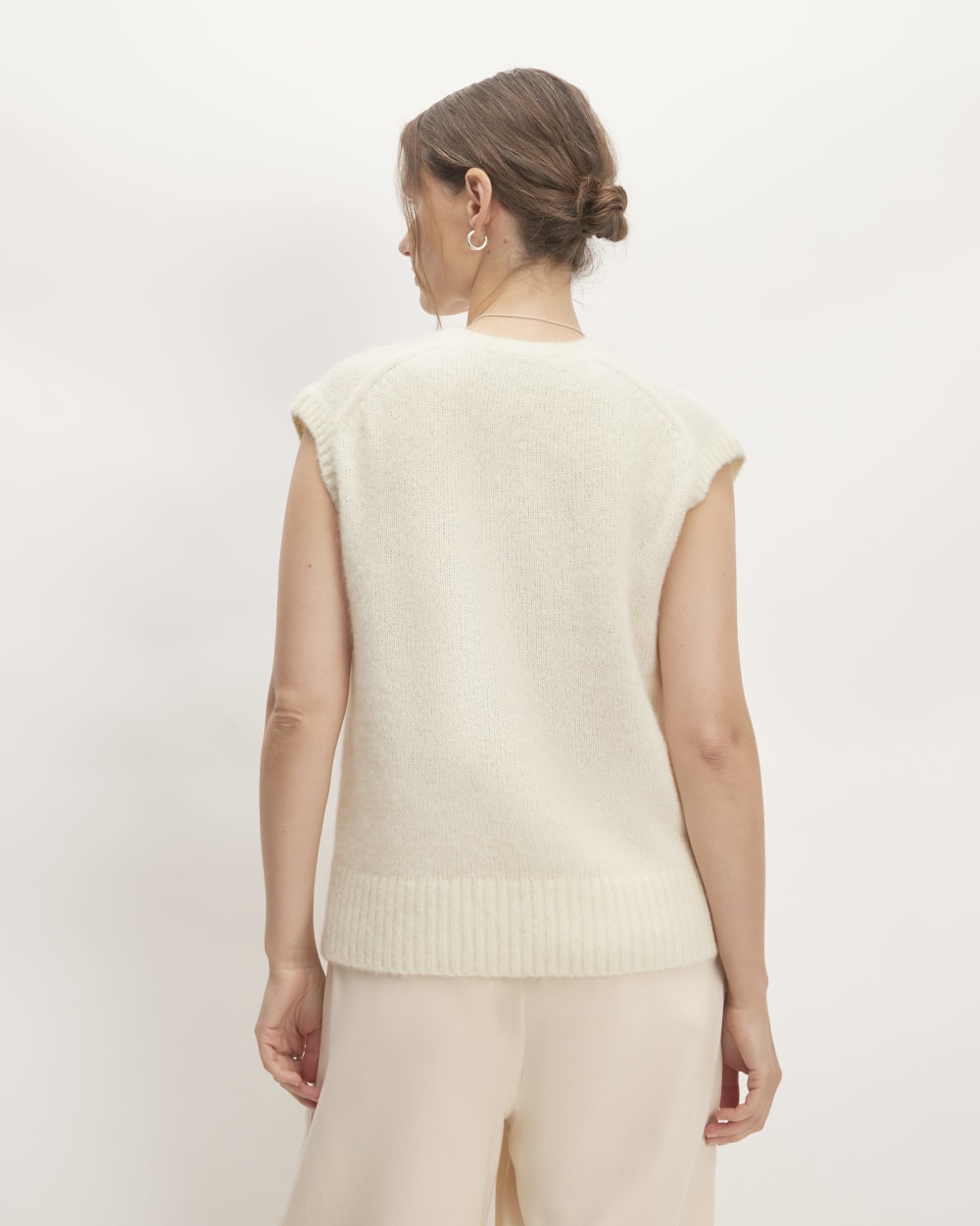 The Alpaca V-Neck Vest | Snow