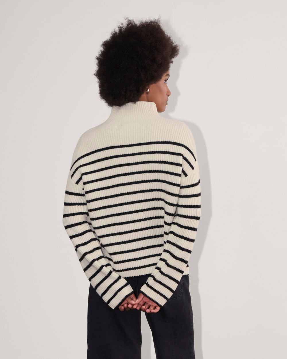 The Fisherman Turtleneck in Wool Cashmere | Bone / Black
