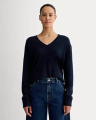 The Classic V in Cashmere | Navy