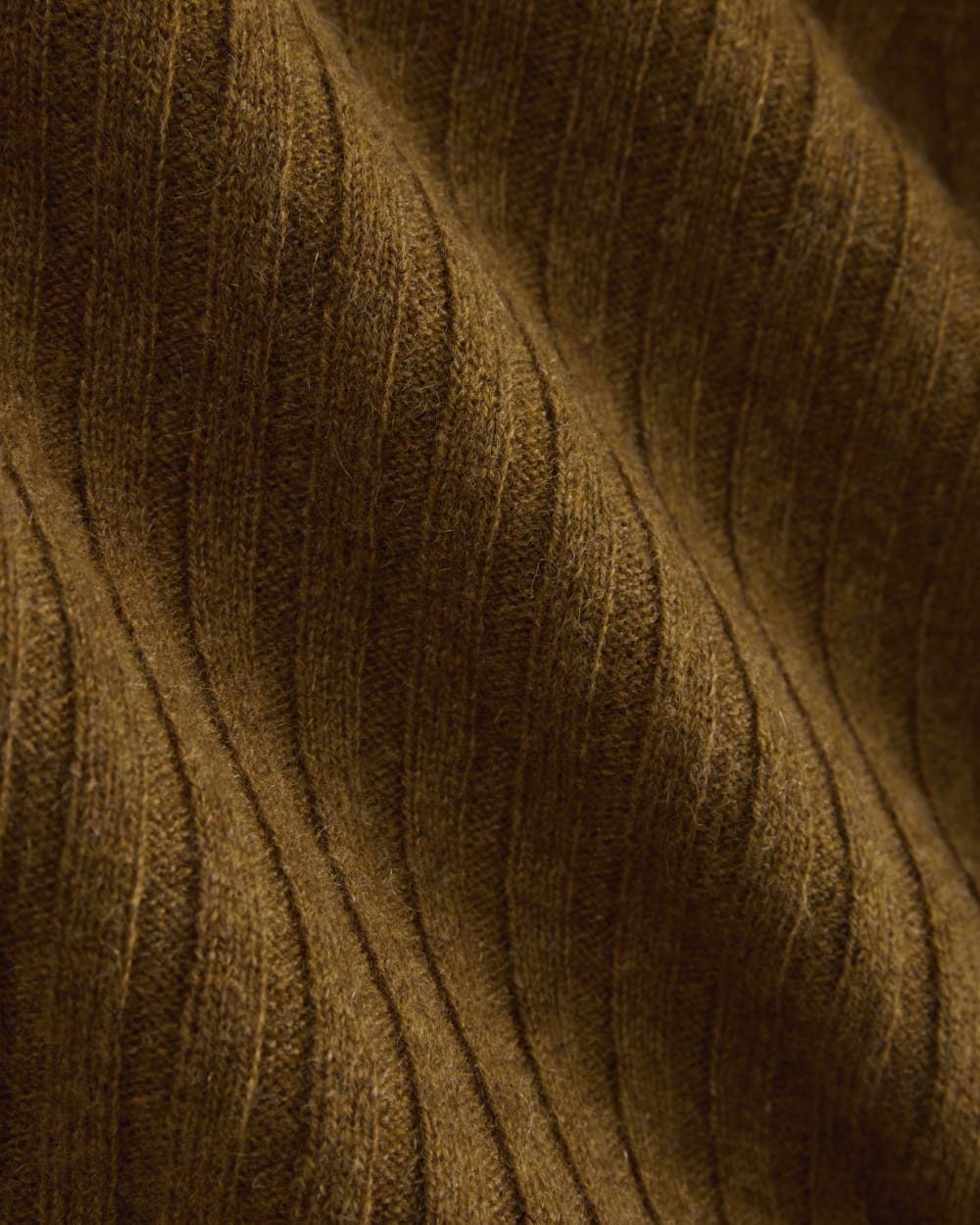 Cashmere Ribbed Boat-Neck Sweater | Heathered Toffee